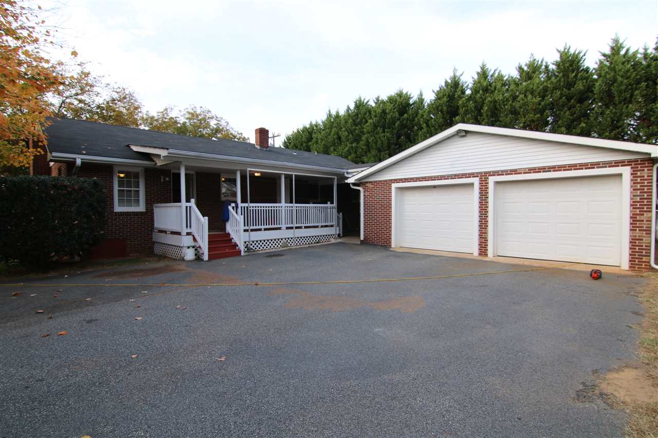 4418 Parris Bridge Road Boiling Springs, SC 29316 - Photo 3 of 25