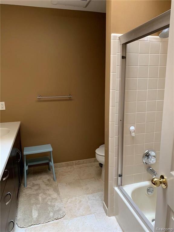 829 Stag Ridge Road Rochester, MI 48309 - Photo 22 of 27