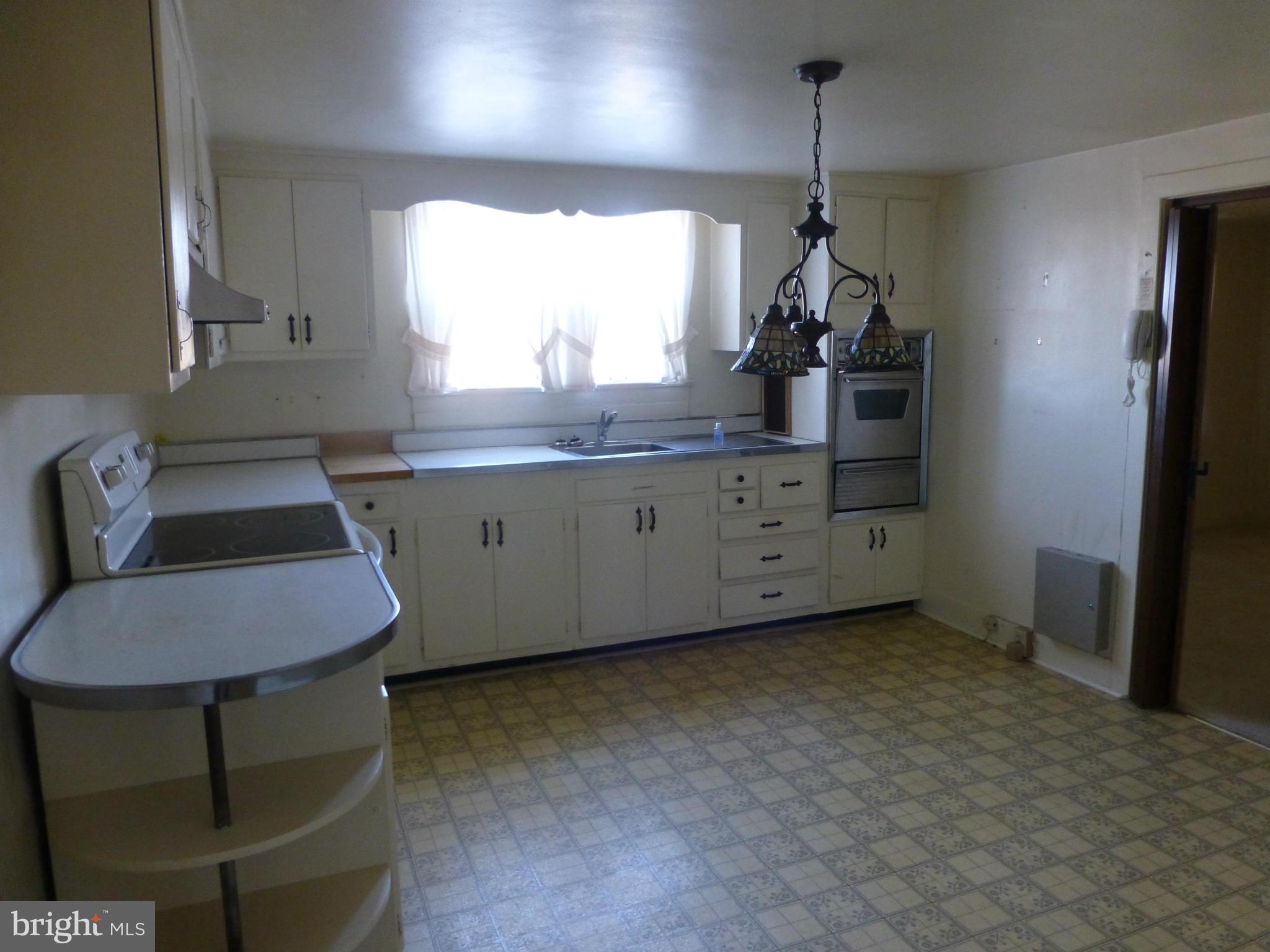 18083 Brandy Road Culpeper, VA 22701 - Photo 8 of 14 Kitchen