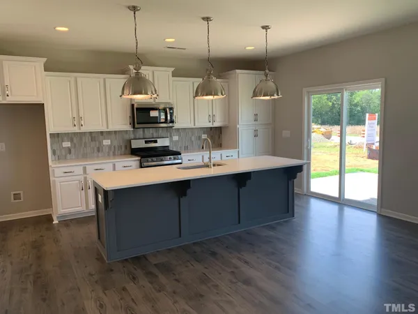 $2,895 | 7104 Commodity Court, Mebane, NC 27302