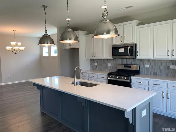 $2,895 | 7104 Commodity Court, Mebane, NC 27302