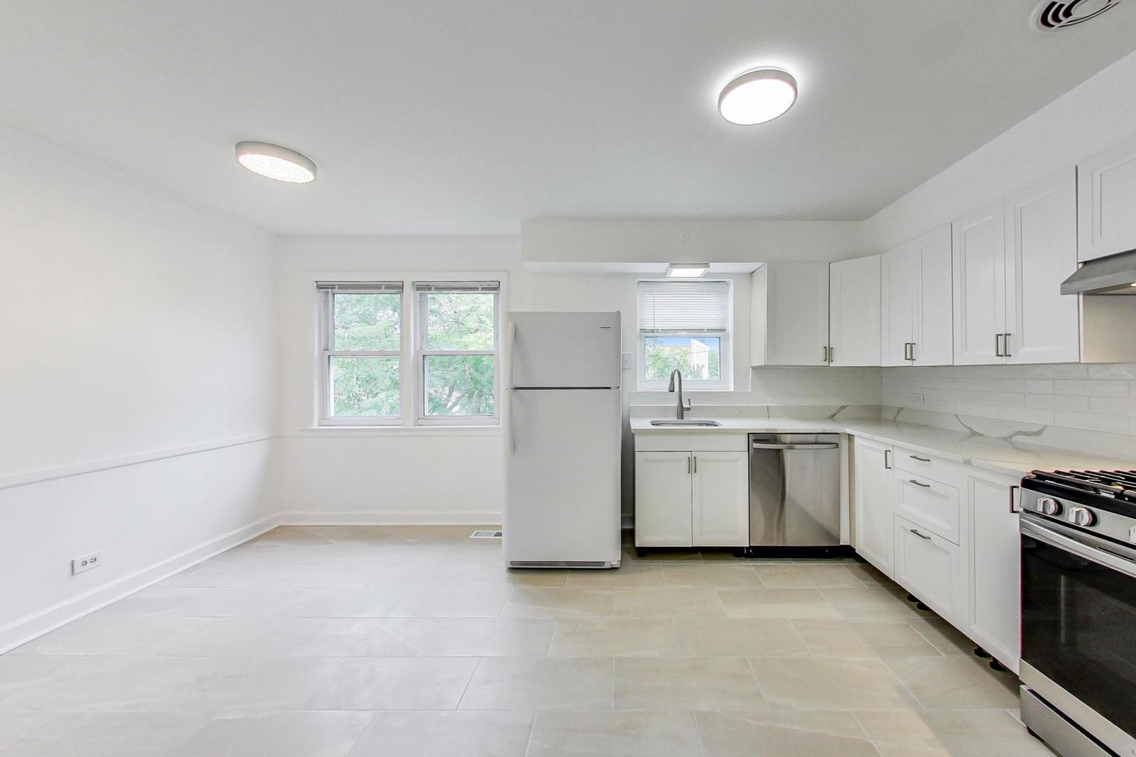 3333 Church Street, Unit 2 Evanston, IL 60203 - Photo 8 of 20