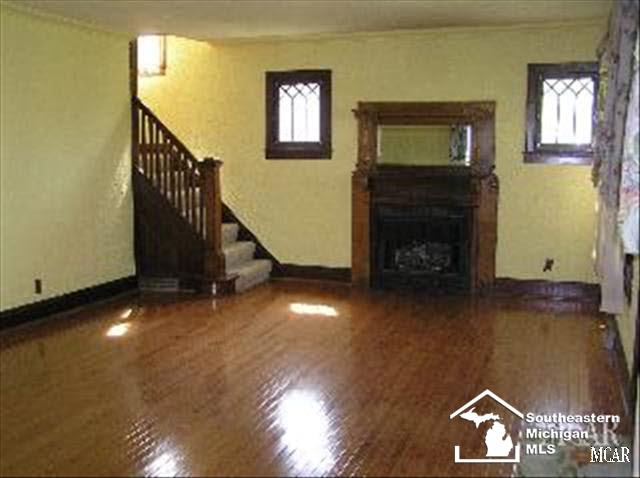 18561 Mead Road Milan, MI 48160 - Photo 3 of 20 Living Room W/FP