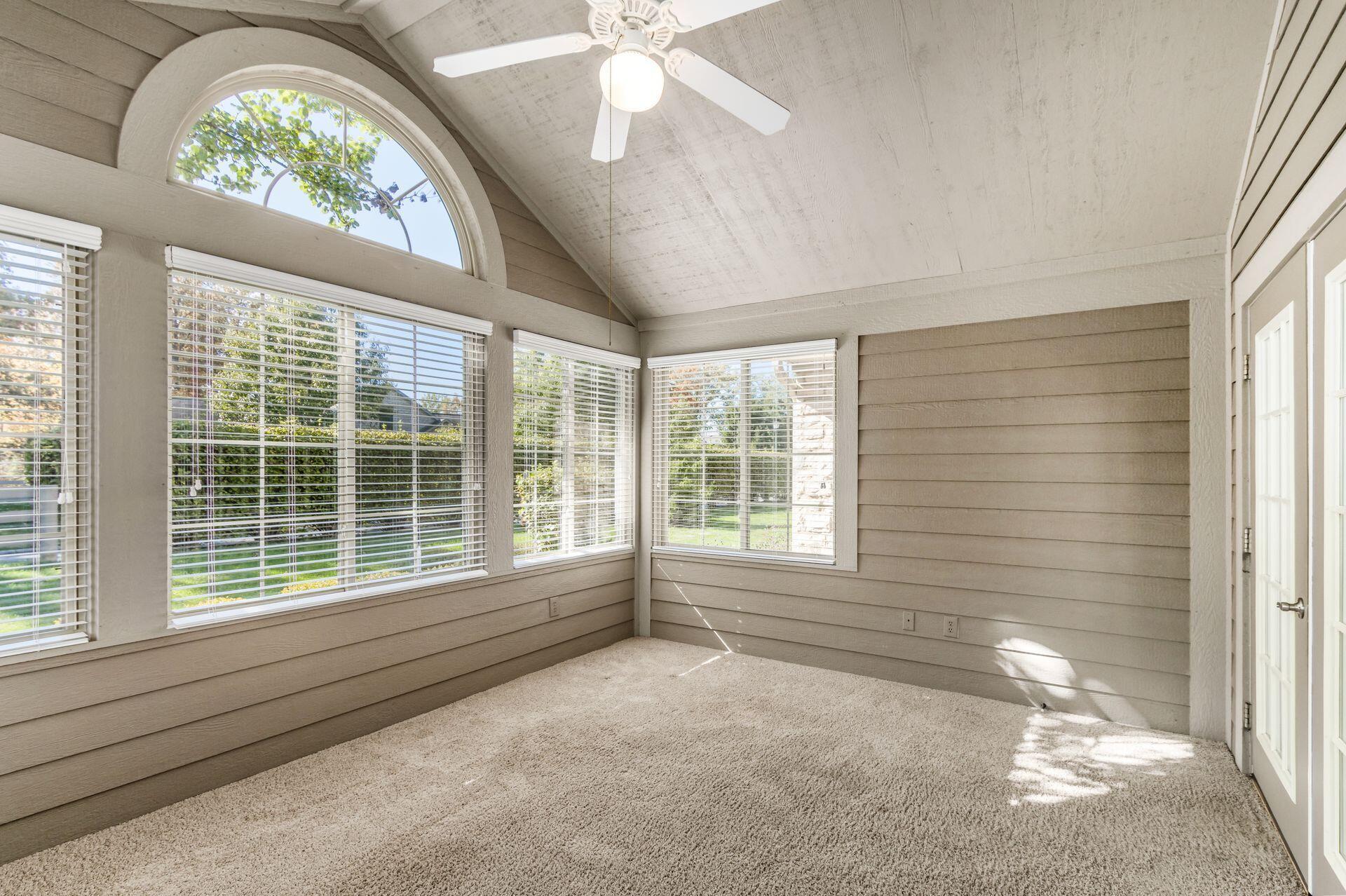 746 Kingsmead Road Westerville, OH 43082 - Photo 21 of 26 3-Season Room View #3