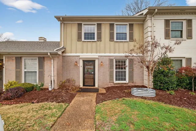 $375,000 | 1011 Murfreesboro Road, Unit J2, Franklin, TN 37064