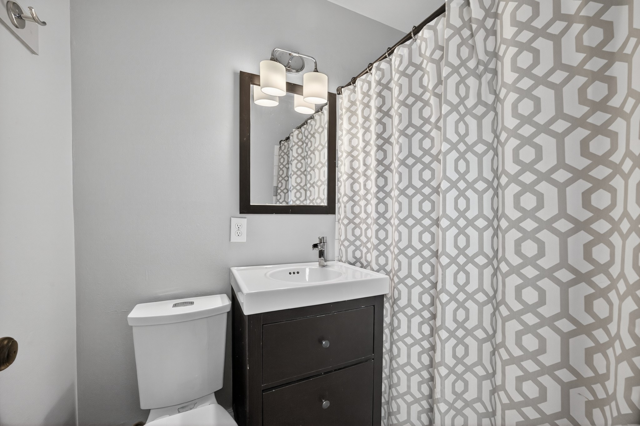 1011 Murfreesboro Road, Unit J2 Franklin, TN 37064 - Photo 19 of 29 a bathroom with a sink and a toilet