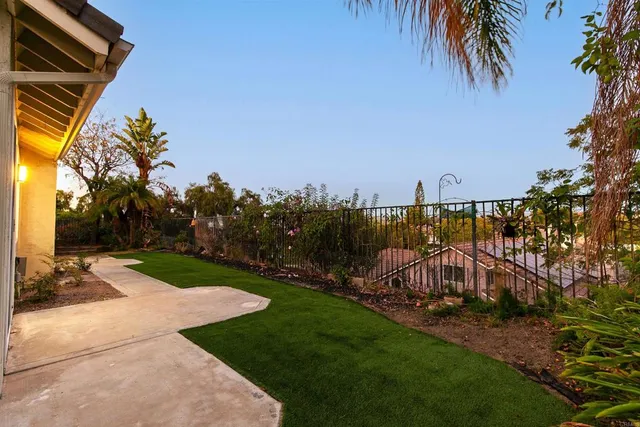 $1,159,900 | 5166 Via Portola, Oceanside, CA 92057