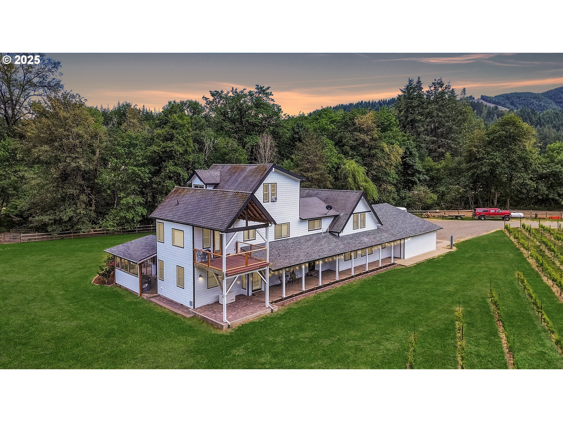 47266 Southwest Carpenter Creek Road Forest Grove, OR 97116 - Photo 5 of 47