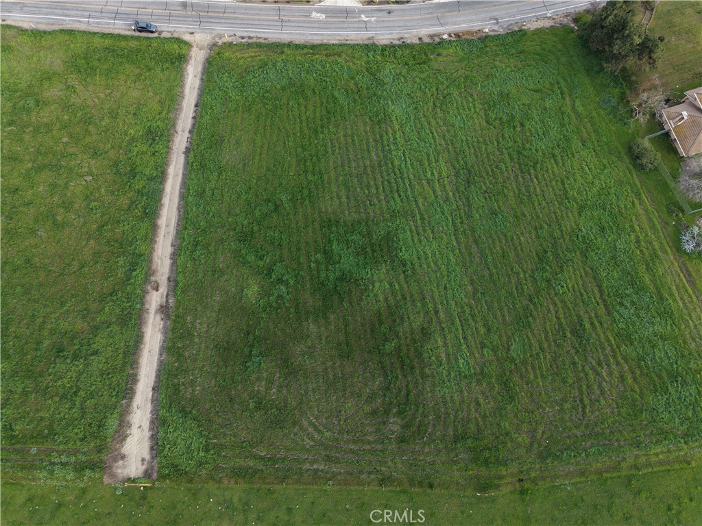 125 High Sierra Drive Exeter, CA 93221 - Photo 5 of 19 a view of a garden