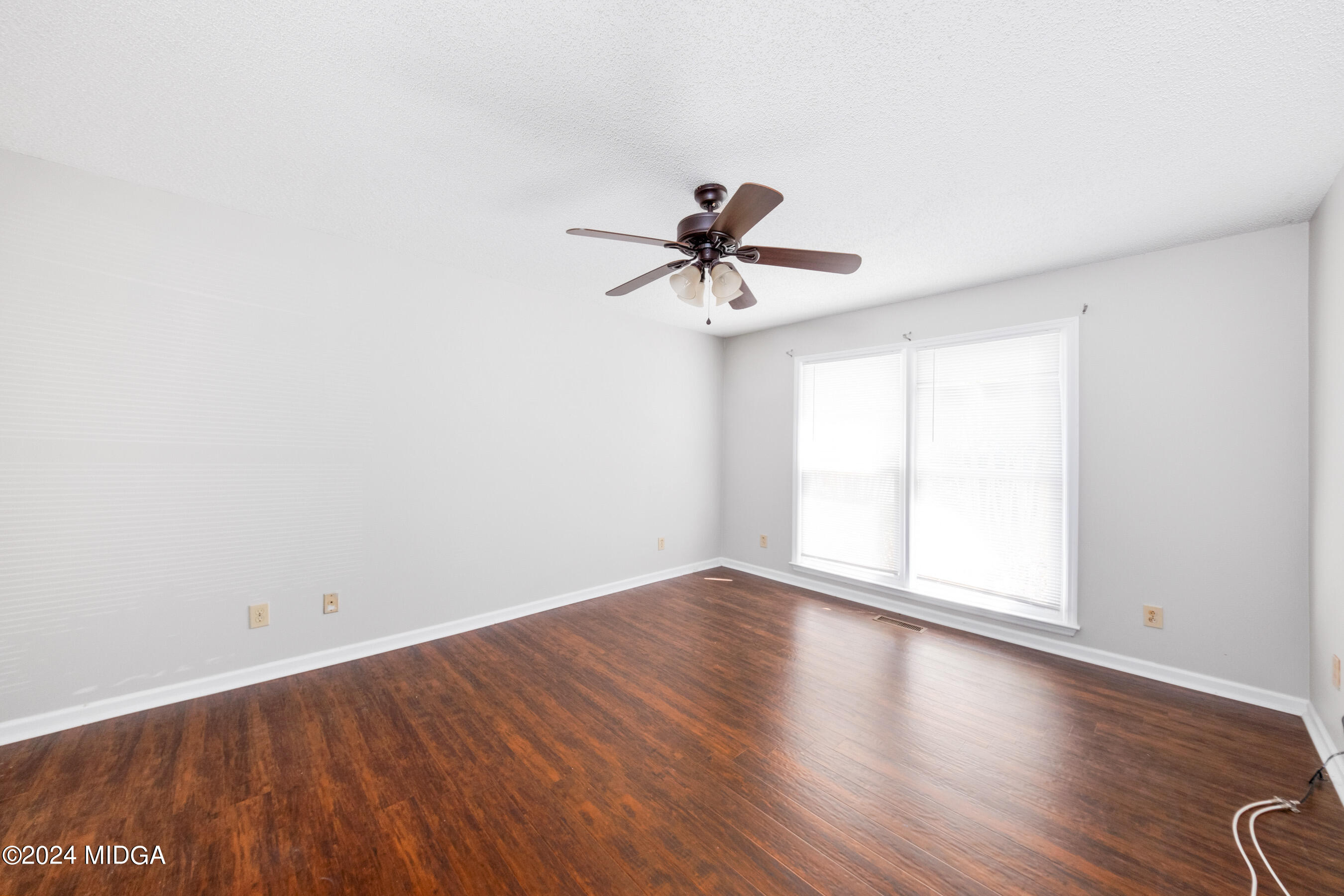 142 Springfield Boulevard Macon, GA 31210 - Photo 13 of 29 IMG_2105
