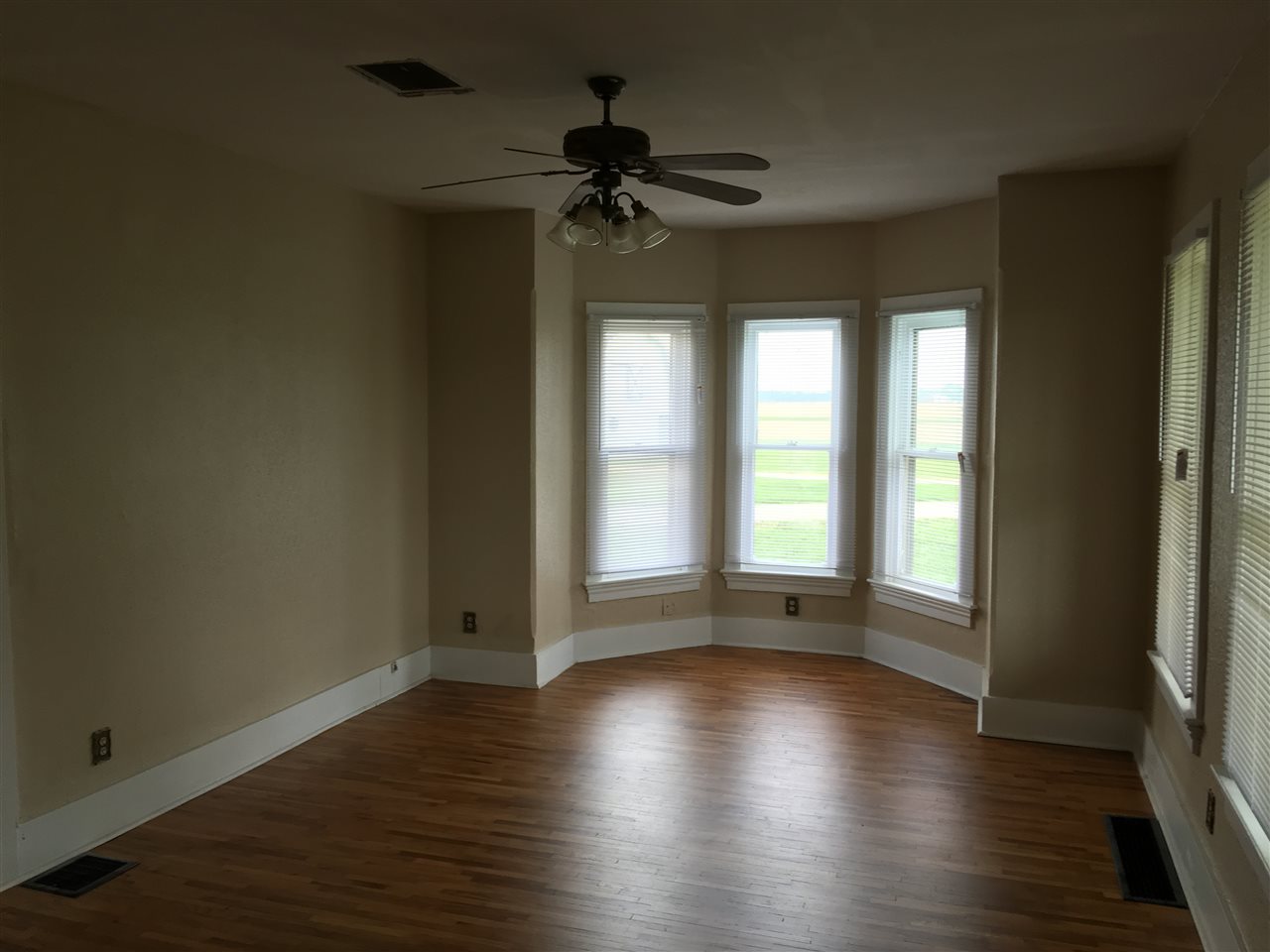 15236 Scipio Road Harlan, IN 46743 - Photo 5 of 31