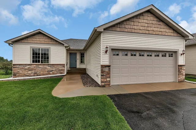 $349,900 | 1664 Payton Court Northeast, Sauk Rapids, MN 56379
