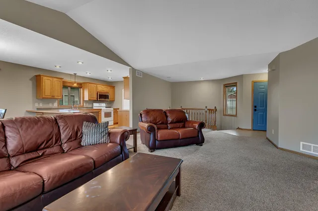 $349,900 | 1664 Payton Court Northeast, Sauk Rapids, MN 56379