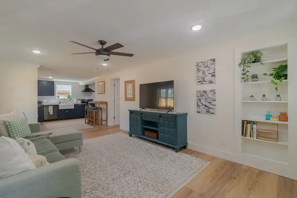 $1,300 | 1519 1/2 16th Avenue, Columbus, GA 31901