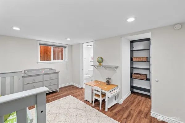 $4,000 | 8250 Corliss Avenue North, Seattle, WA 98103