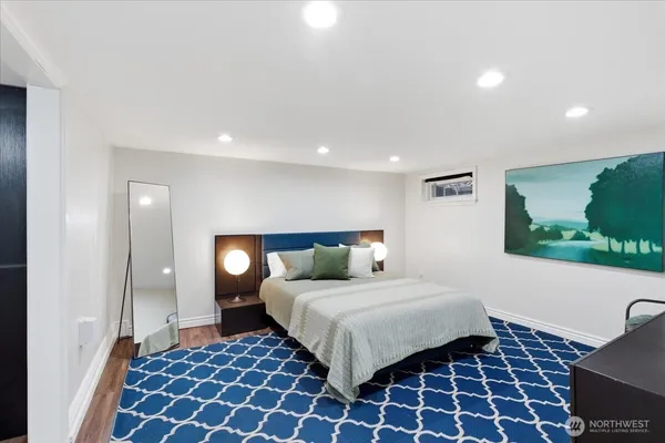$4,000 | 8250 Corliss Avenue North, Seattle, WA 98103
