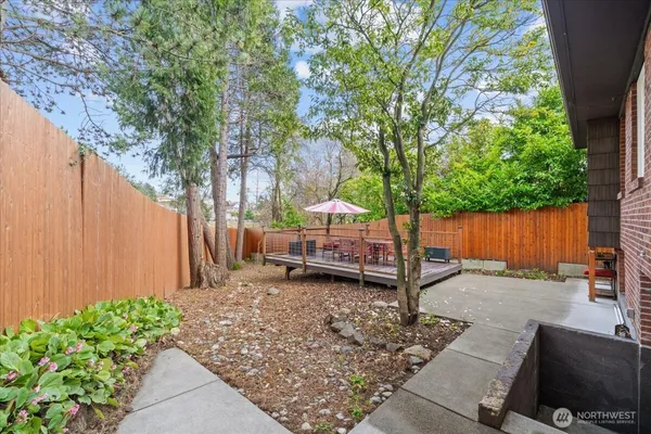 $4,000 | 8250 Corliss Avenue North, Seattle, WA 98103