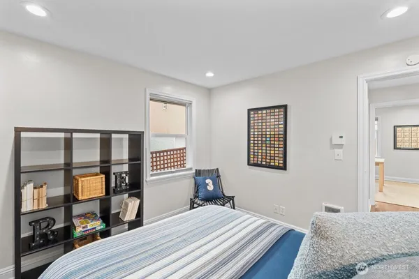 $4,000 | 8250 Corliss Avenue North, Seattle, WA 98103