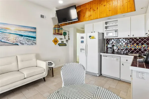 $2,330,000 | 6618 South Atlantic Avenue, New Smyrna Beach, FL 32169