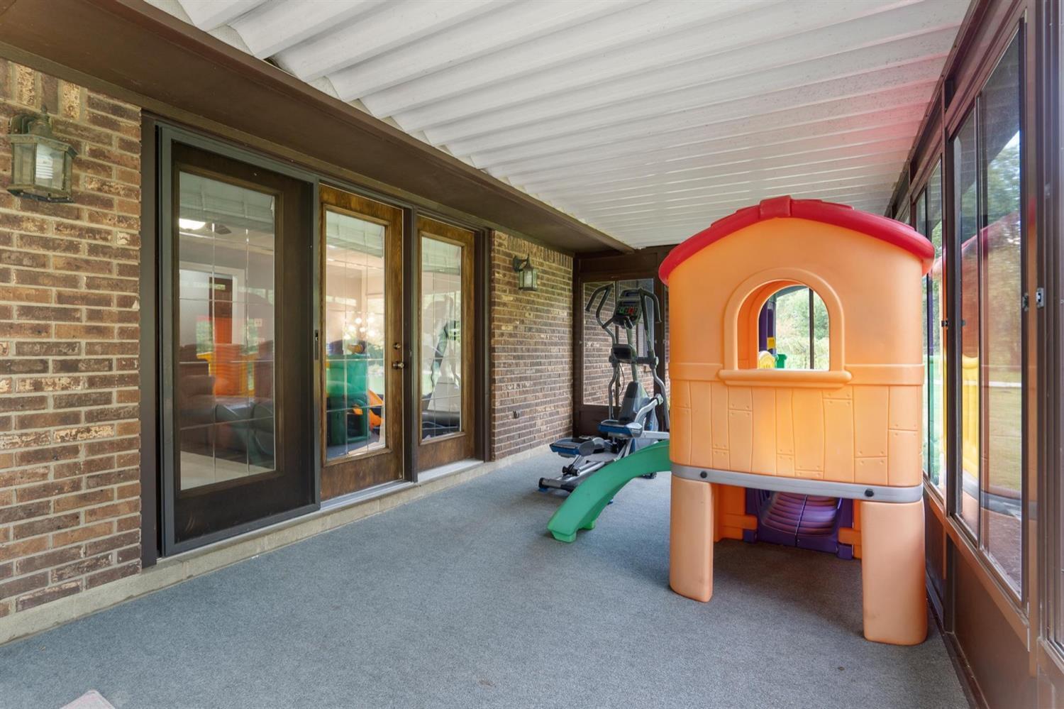 2706 Shaker Road Franklin, OH 45005 - Photo 25 of 49 Gallery Image 25