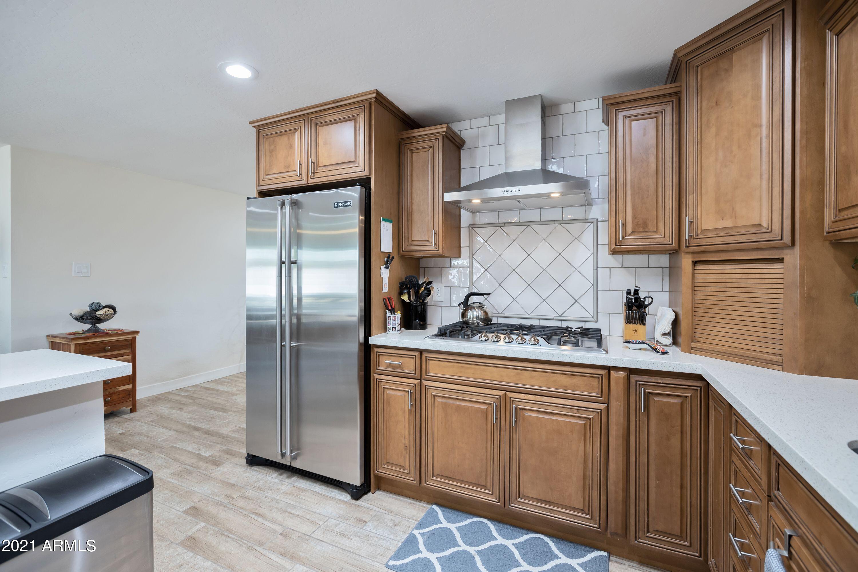 13838 North 37th Way Phoenix, AZ 85032 - Photo 11 of 31 GAS COOKTOP