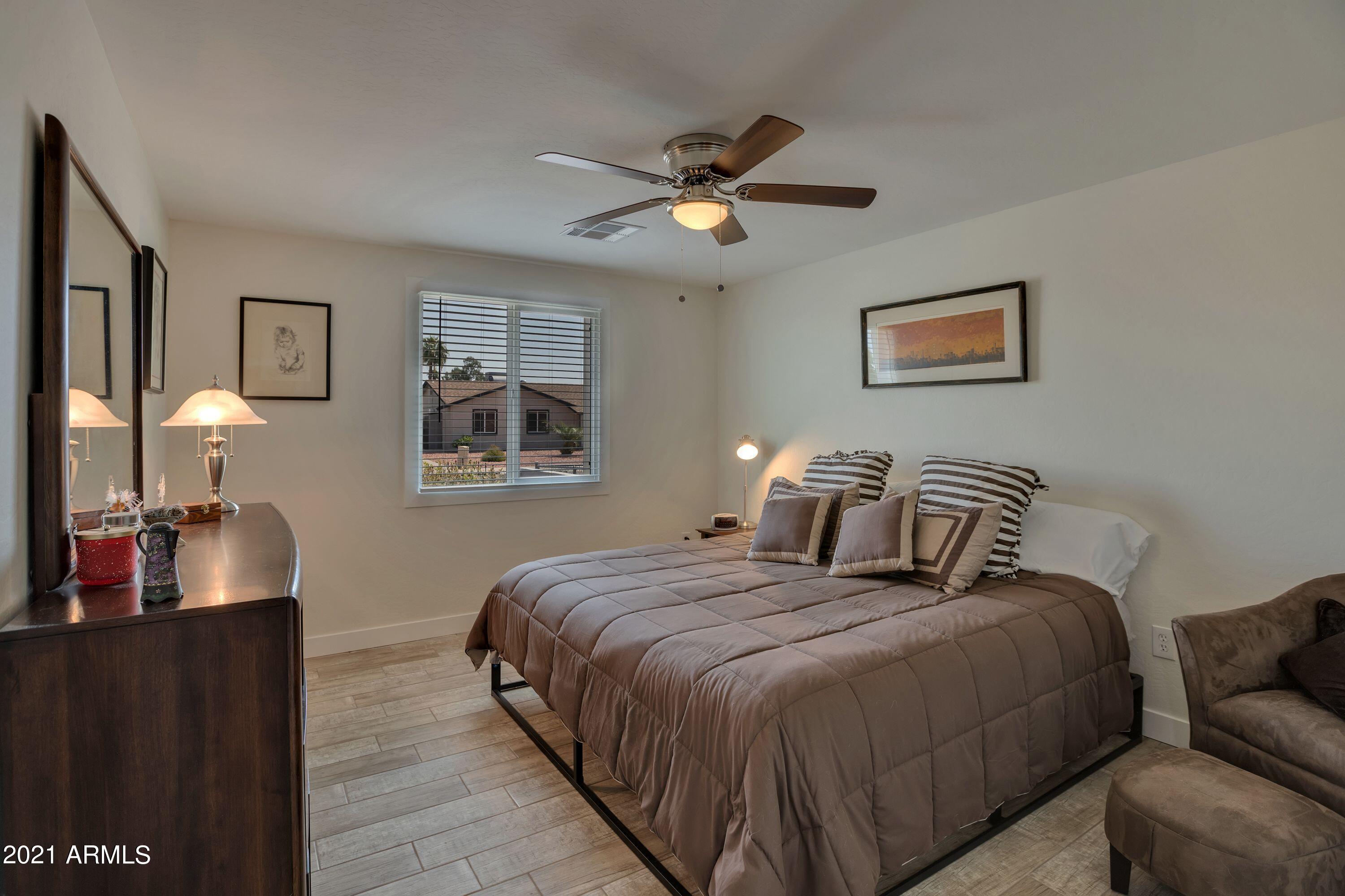 13838 North 37th Way Phoenix, AZ 85032 - Photo 17 of 31 BEDROOM 2