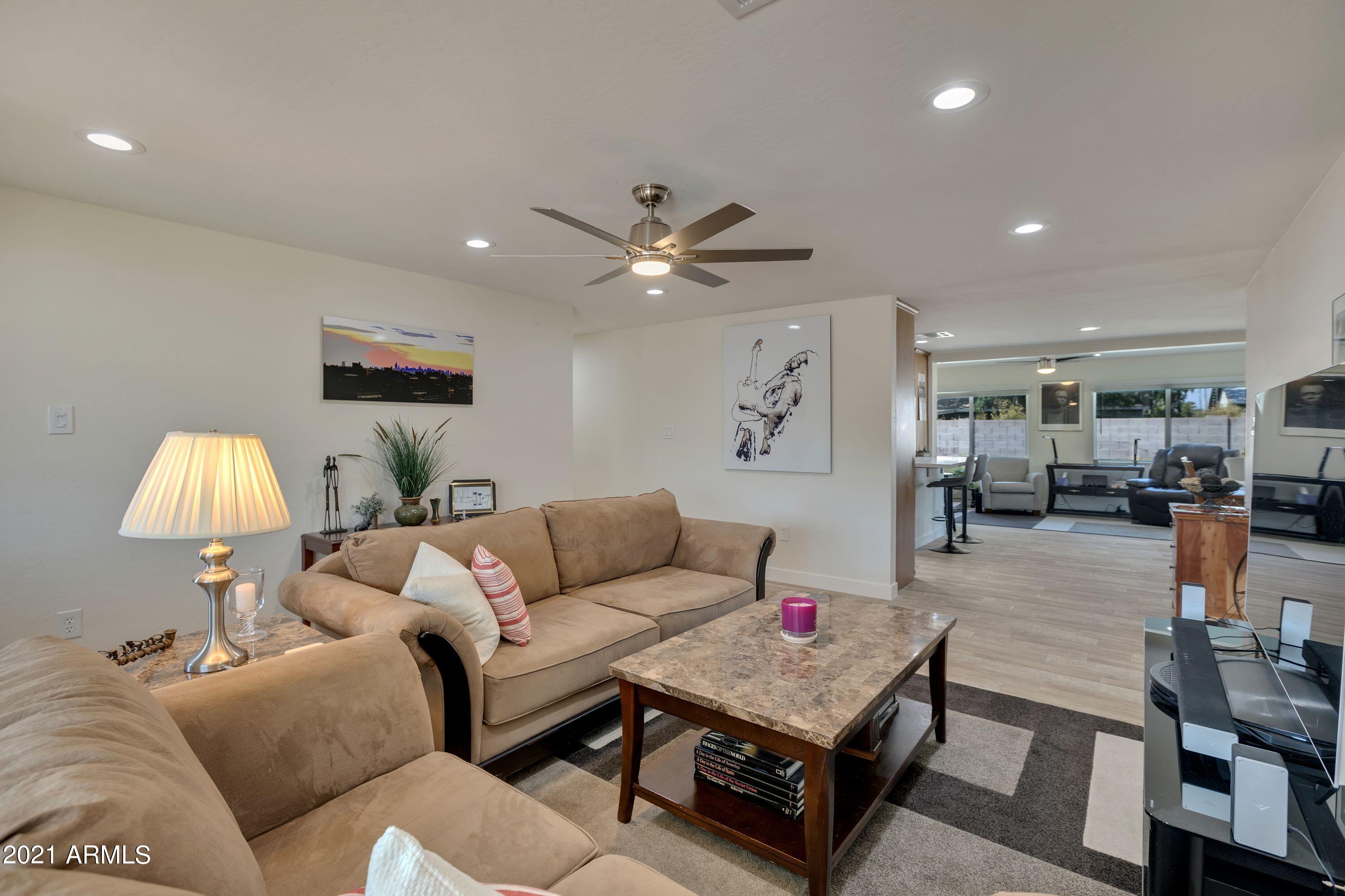 13838 North 37th Way Phoenix, AZ 85032 - Photo 6 of 31 LIVING ROOM 4