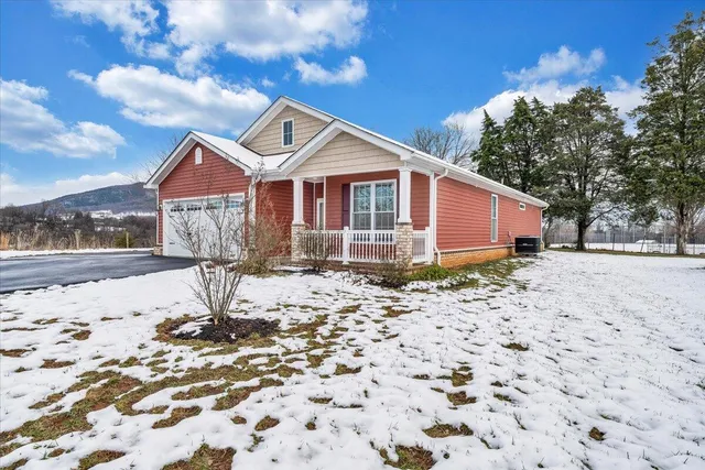 $445,000 | 1196 Cardiff Court, Roanoke, VA 24019