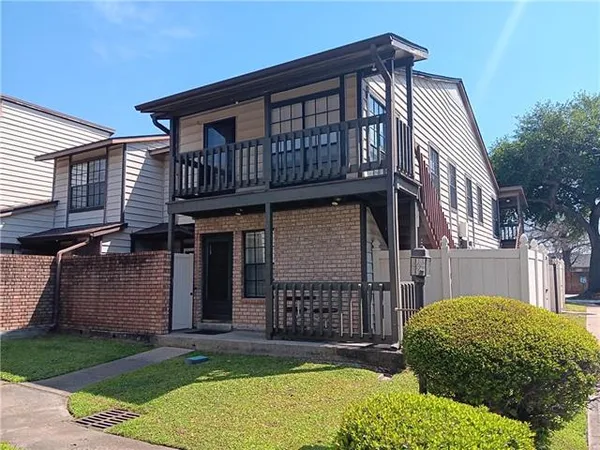 $1,200 | 2912 Manhattan Boulevard, Unit 132, Harvey, LA 70058