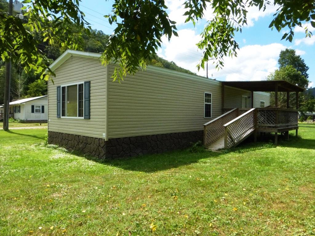 3857 Lowell Road Pence Springs, WV 24962 - Photo 1 of 33 Gallery Image 1
