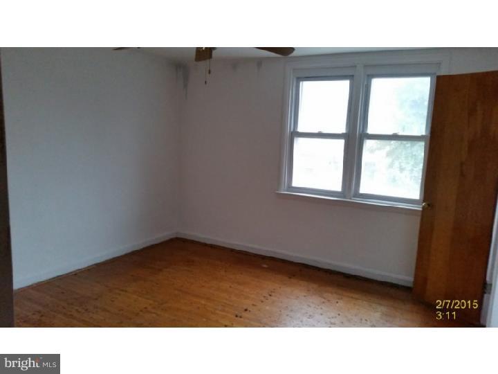 103 Weymouth Road Darby, PA 19023 - Photo 6 of 9