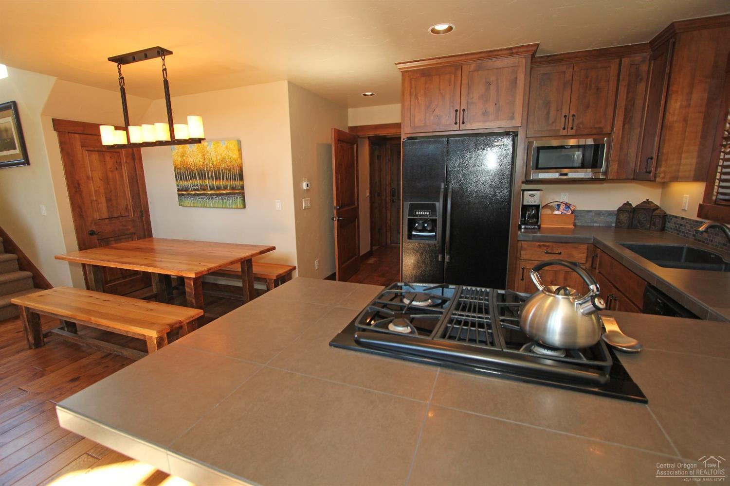 3 Dancing Rock Loop Bend, OR 97707 - Photo 4 of 24 Gallery Image 4