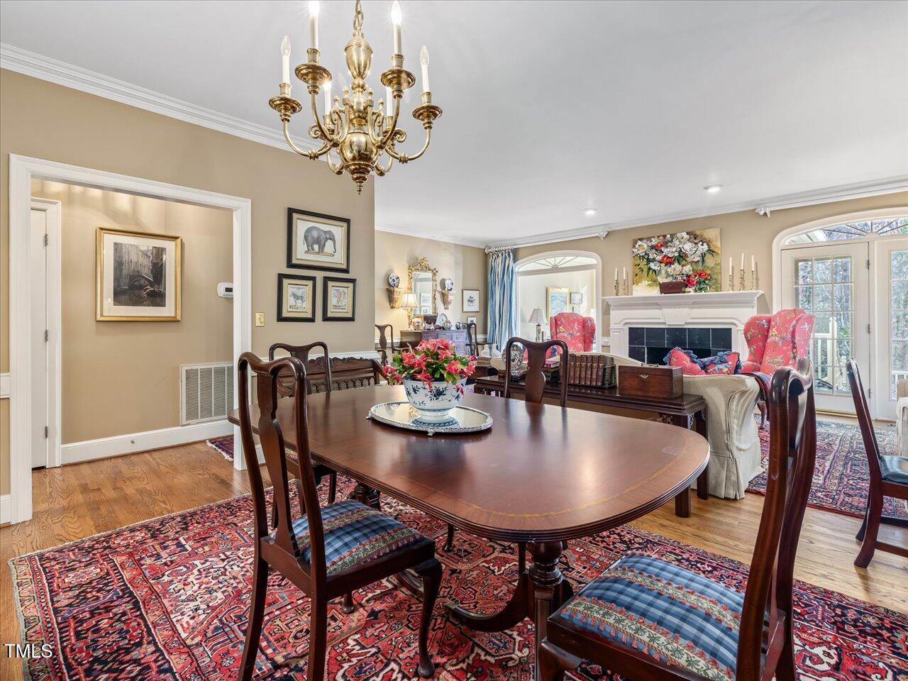 3307 Ridgecrest Court Raleigh, NC 27607 - Photo 8 of 34 15-Dining Room