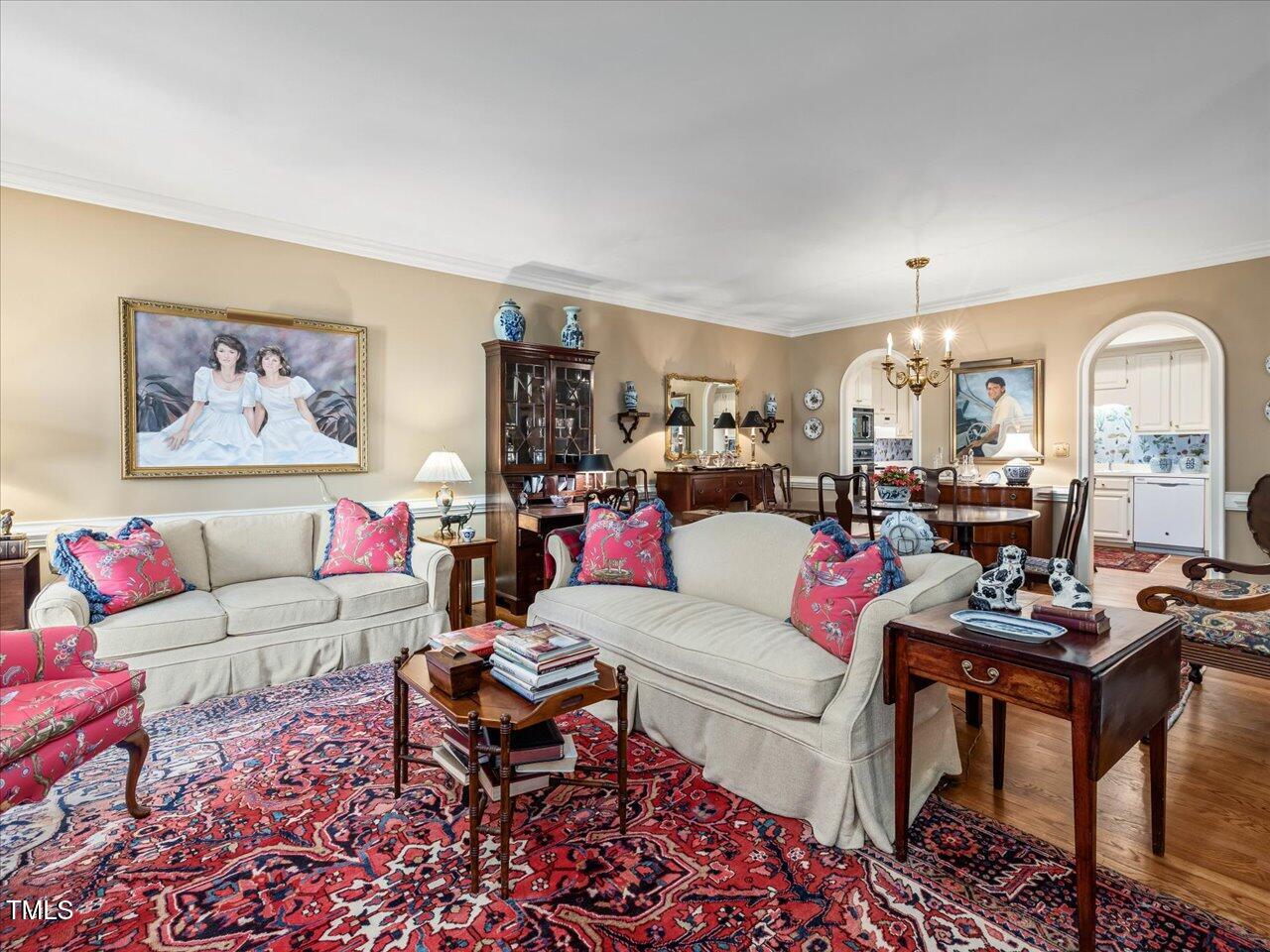 3307 Ridgecrest Court Raleigh, NC 27607 - Photo 10 of 34 13-Living Room