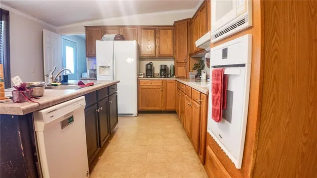 $345,000 | 1156 Southeast 180th Road, Clinton, MO 64735