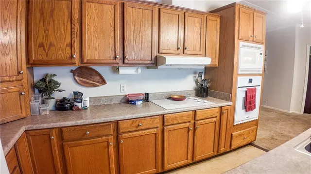 $345,000 | 1156 Southeast 180th Road, Clinton, MO 64735