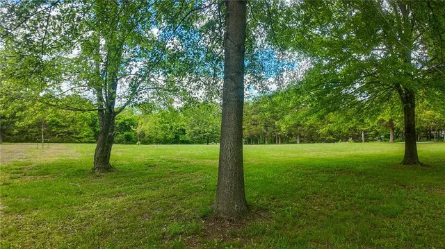 $345,000 | 1156 Southeast 180th Road, Clinton, MO 64735