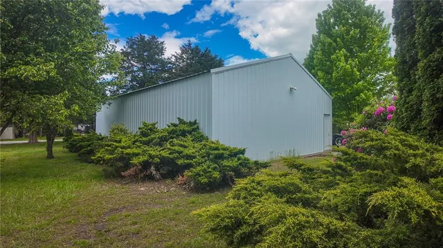 $345,000 | 1156 Southeast 180th Road, Clinton, MO 64735