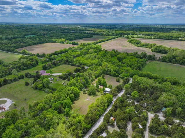 $345,000 | 1156 Southeast 180th Road, Clinton, MO 64735