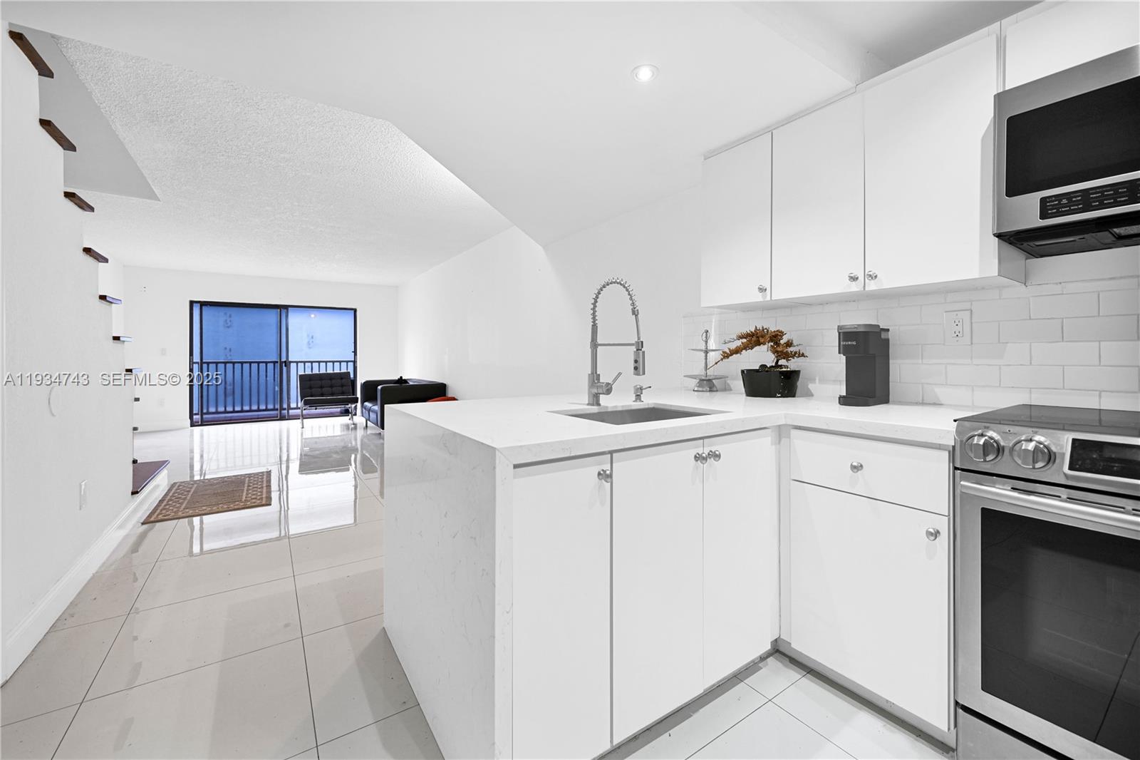 240 West 68th Street, Unit 213 Hialeah, FL 33014 - Photo 8 of 25