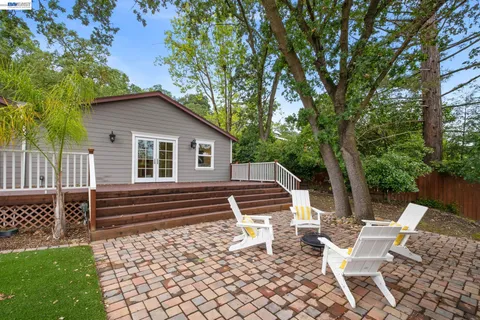 $1,695,000 | 11 Rudgear Drive, Walnut Creek, CA 94596