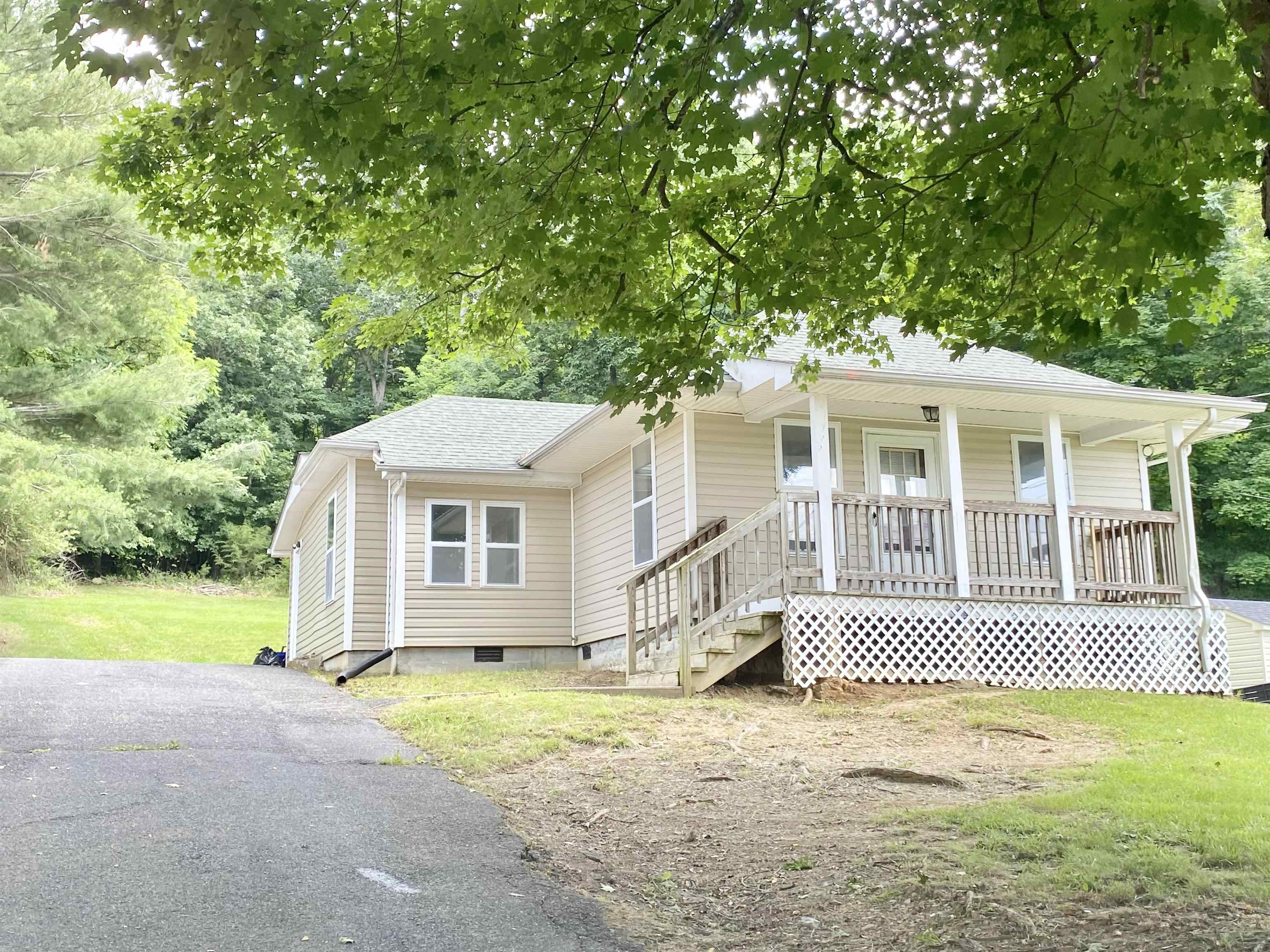 1733 Spring Hill Road Staunton, VA 24401 - Photo 1 of 24 Gallery Image 1