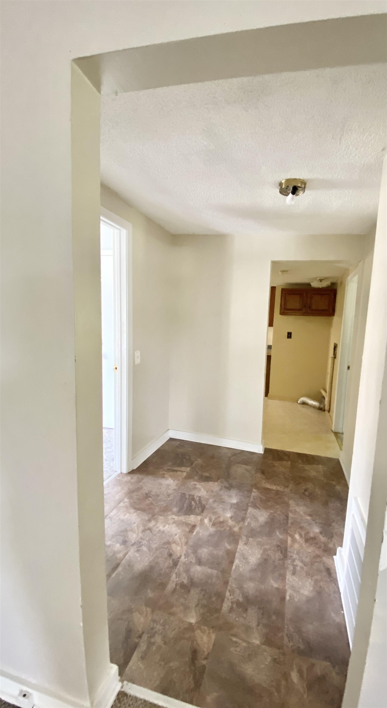 1733 Spring Hill Road Staunton, VA 24401 - Photo 12 of 24 Gallery Image 12
