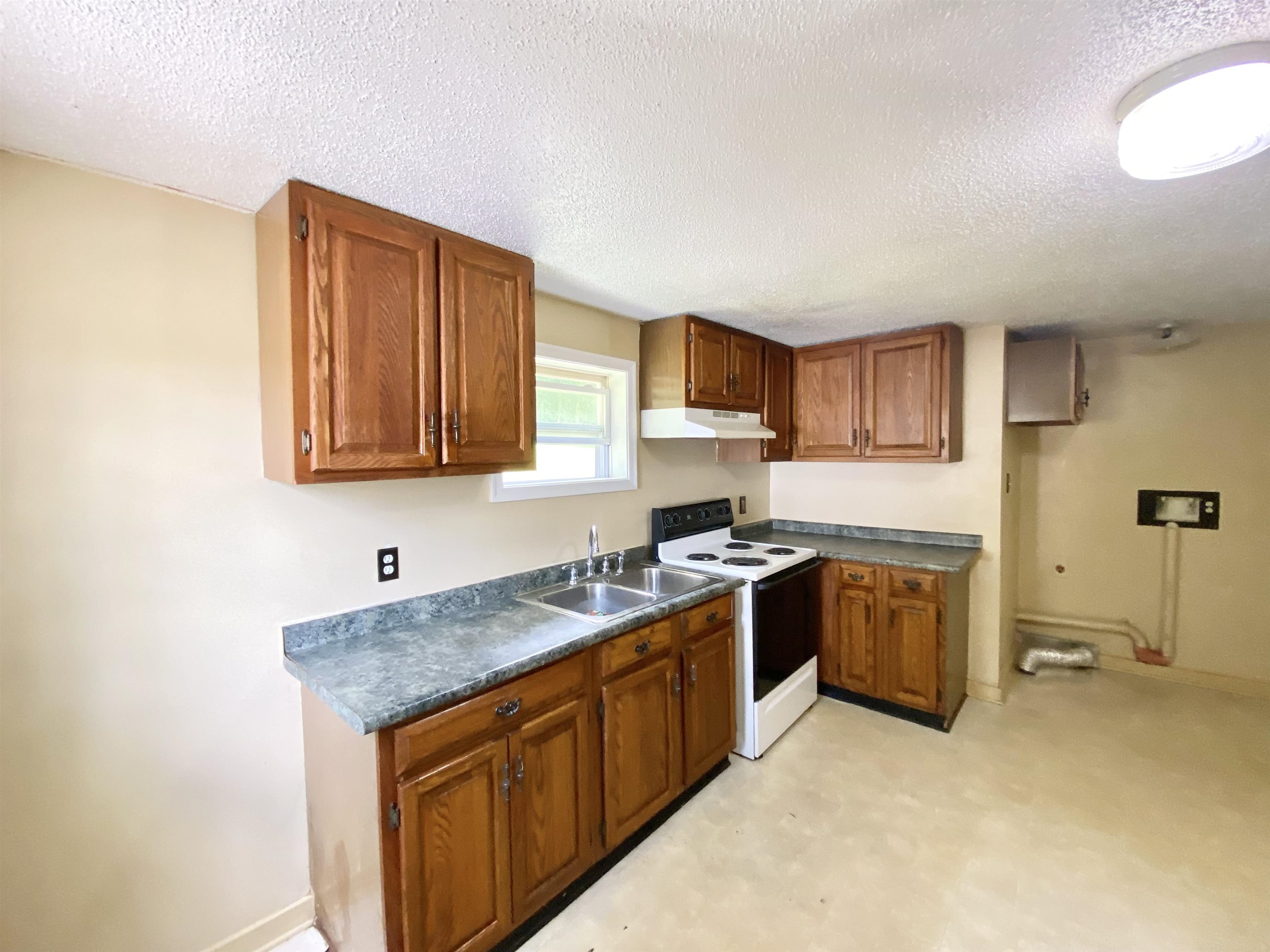 1733 Spring Hill Road Staunton, VA 24401 - Photo 14 of 24 Gallery Image 14