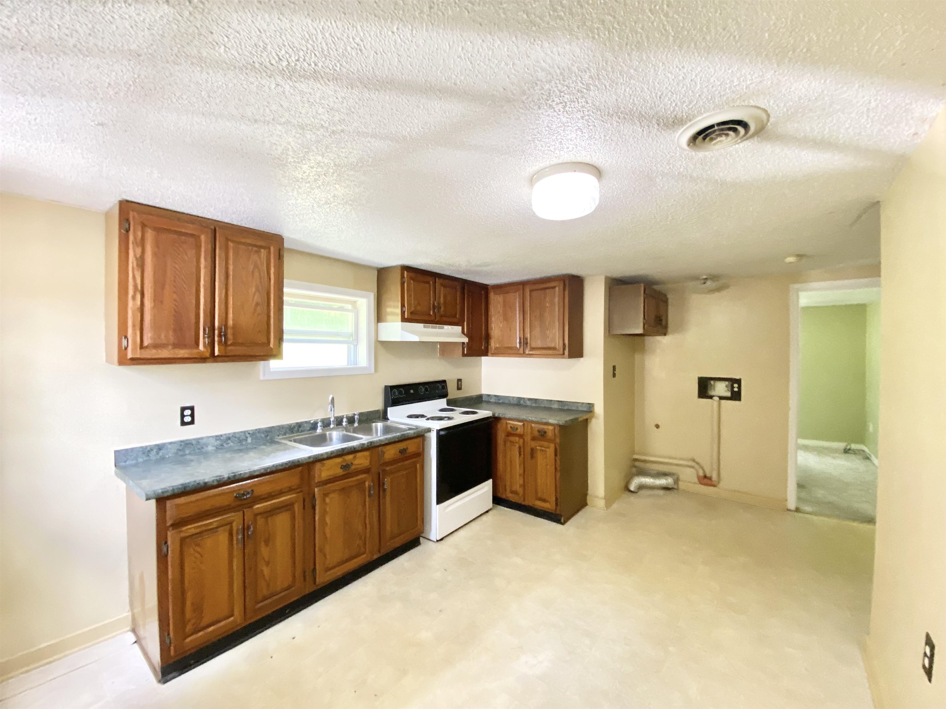 1733 Spring Hill Road Staunton, VA 24401 - Photo 15 of 24 Gallery Image 15