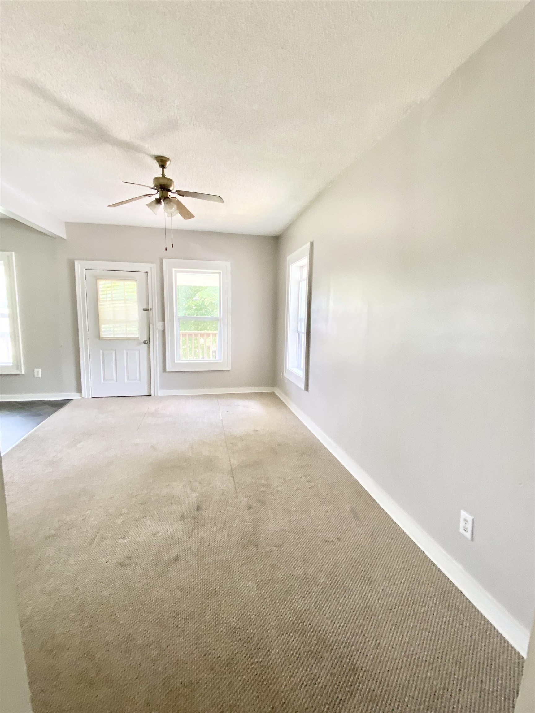 1733 Spring Hill Road Staunton, VA 24401 - Photo 16 of 24 Gallery Image 16
