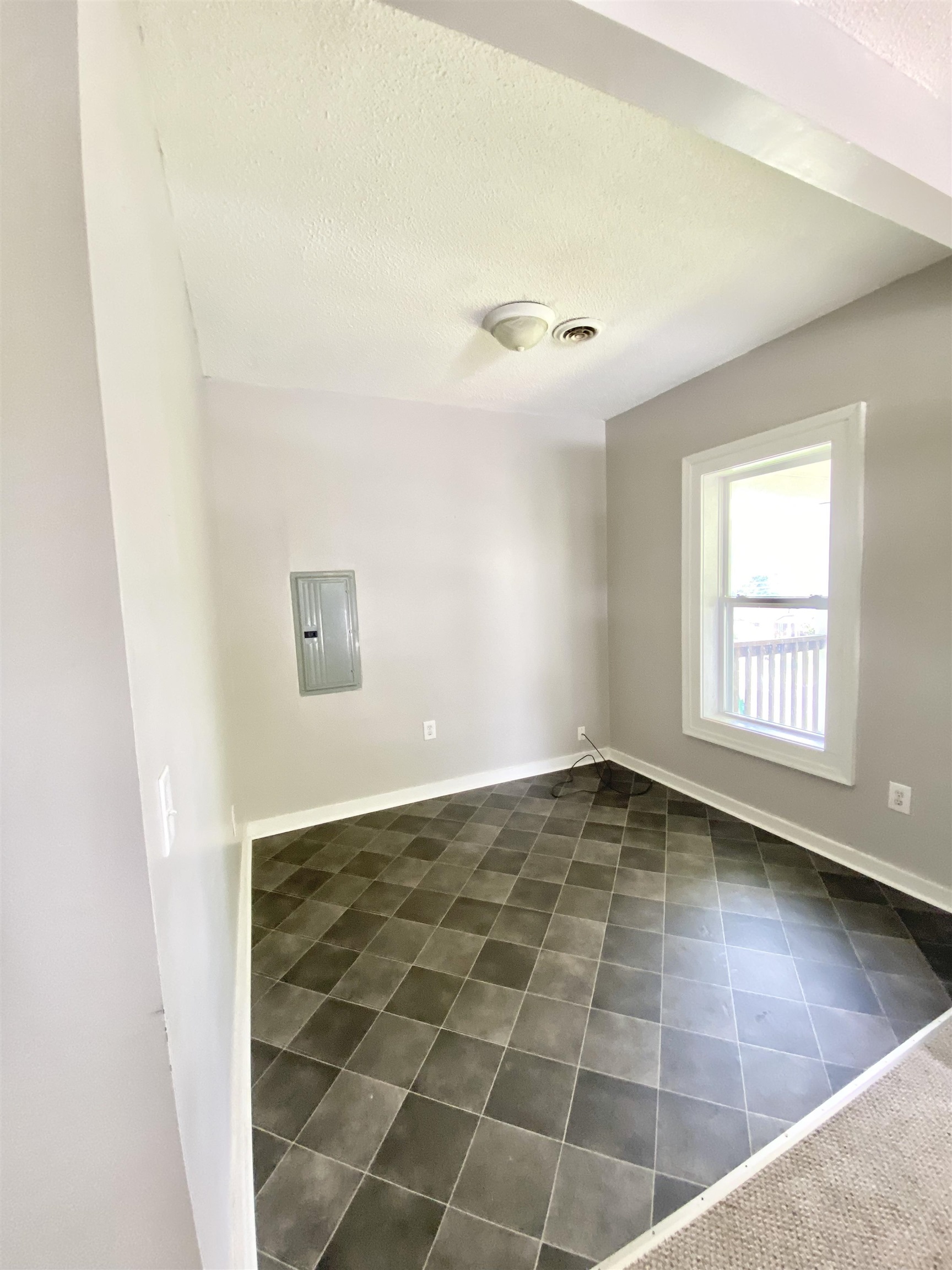 1733 Spring Hill Road Staunton, VA 24401 - Photo 17 of 24 Gallery Image 17