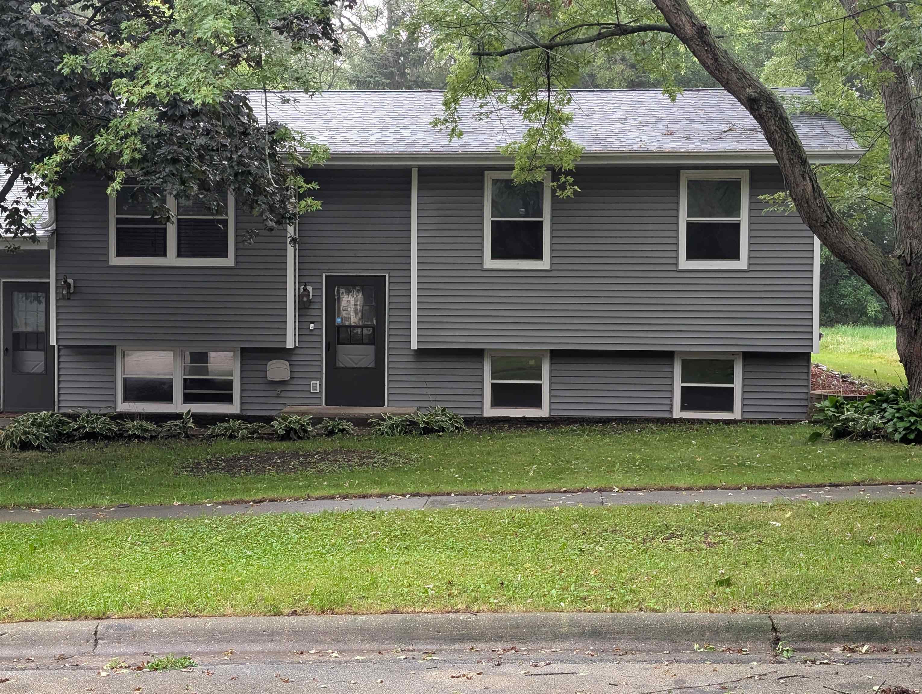 401 Mallard Road Winnebago, IL 61088 - Photo 2 of 20 Gallery Image 2
