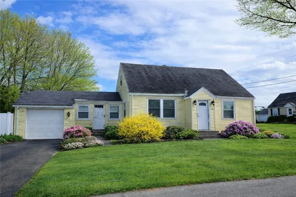$372,500 | 24 Wilson Avenue, Johnston, RI 02919