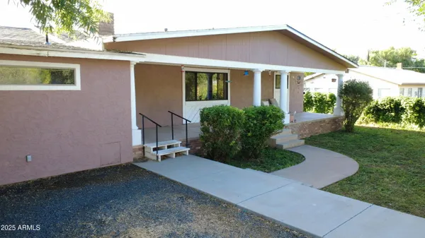 $395,000 | 44 South 3rd Street West, Snowflake, AZ 85937